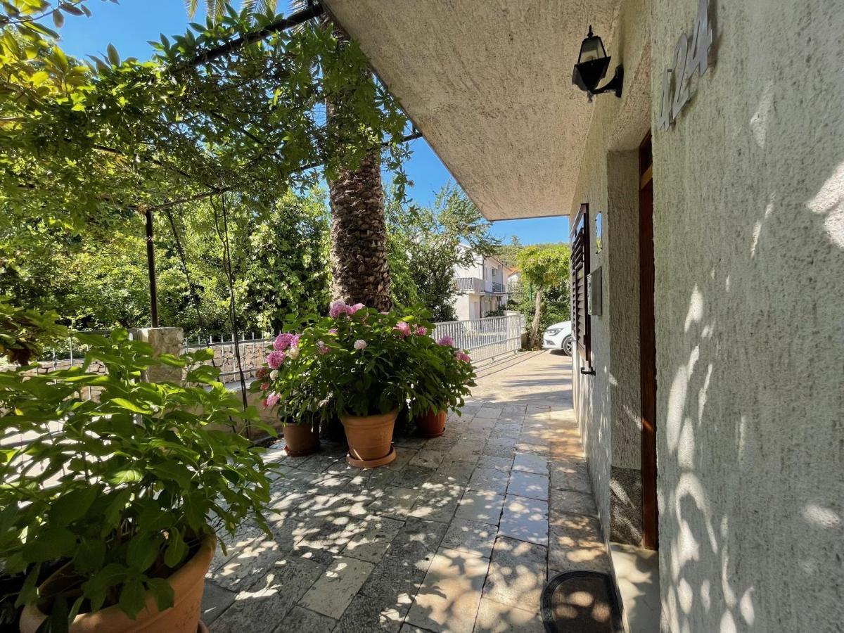 Hvar Guesthouse - Double Bedroom With Private Bathroom イェルサ エクステリア 写真