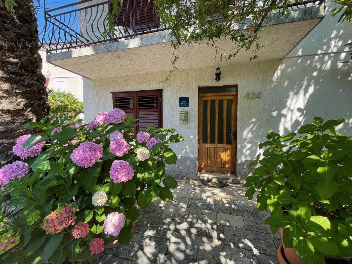 Hvar Guesthouse - Double Bedroom With Private Bathroom イェルサ エクステリア 写真