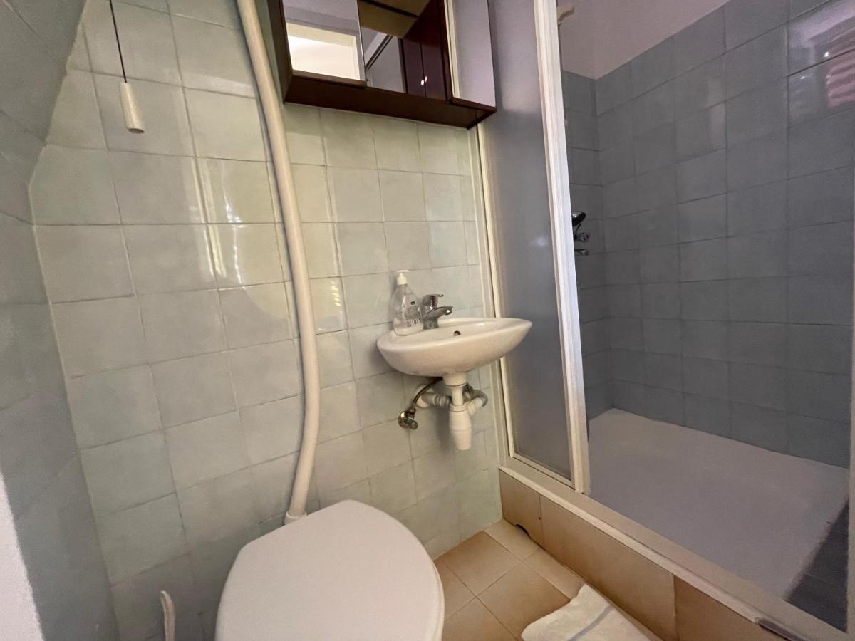 Hvar Guesthouse - Double Bedroom With Private Bathroom イェルサ エクステリア 写真