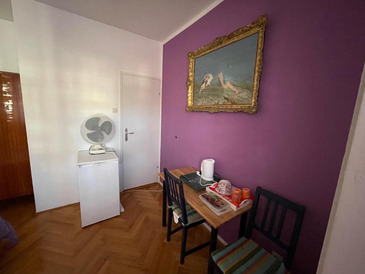 Hvar Guesthouse - Double Bedroom With Private Bathroom イェルサ エクステリア 写真